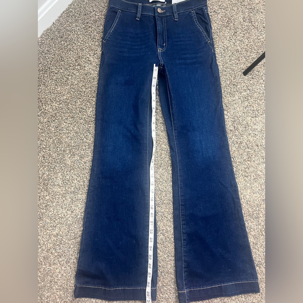 DKNY Chic Blue Denim High rise Flare 80’s Inspired Jeans - Picture 7 of 7